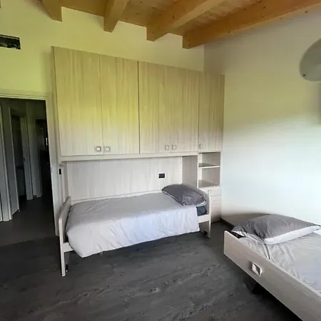 Holiday home Colombaio A 10 Min Dal Di Cresciasca